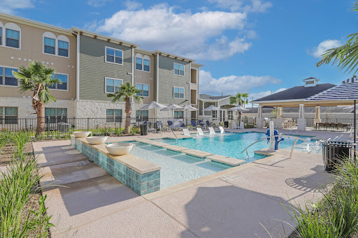 Avanti Legacy Violet Parc
