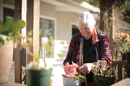 Summer House Memory Care at Fredericka Manor