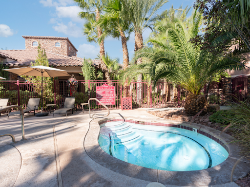 Carefree Senior Living at The Willows