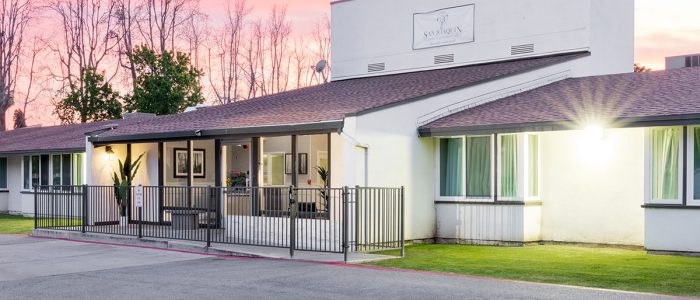 San Joaquin Nursing and Rehabilitation Center 1 Centro de Cuidados y Rehabilitación San Joaquin – Servicios de Enfermería y Terapia