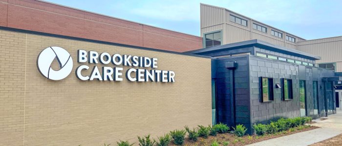 Brookside Care Center: Residencia de Adultos Mayores con Servicios de Salud y Bienestar
