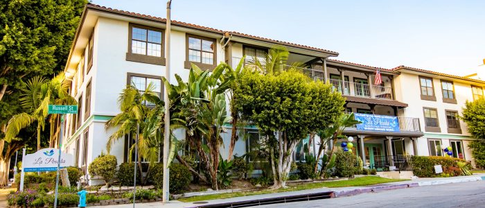 La Posada Assisted Living & Memory Care Community 1 La Posada Assisted Living & Memory Care – Residencia Senior de Cuidado Asistido y Memoria