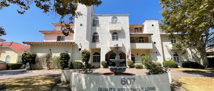 Arcadia Retirement Village: Residencia Senior con Áreas Verdes y Bienestar