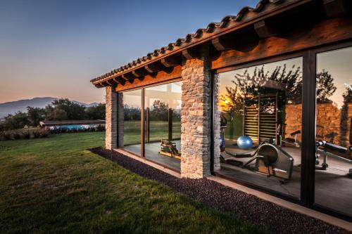 Gerona Adult Facility: Instalaciones modernas para adultos en Girona – Servicios de cuidados y rehabilitación