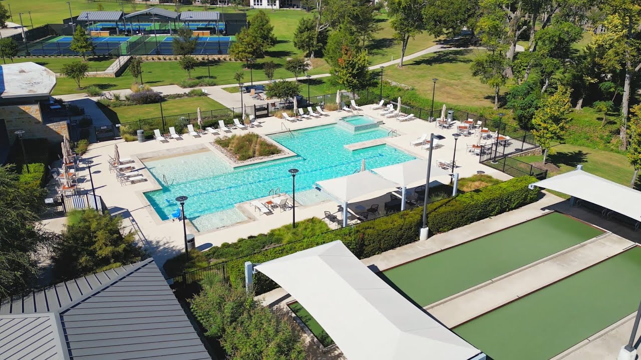 Del Webb Trinity Falls: Comunidad de Retiro 55+ con Amenidades Premium