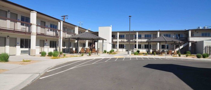 Rivers Edge Assisted Living: Residencia Senior con Cuidado Integral y Vistas al Río