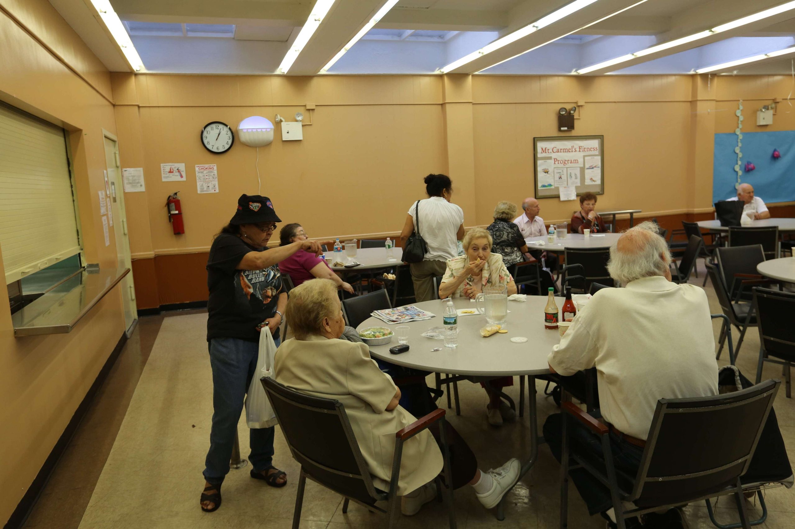 Asilo de Ancianos en El Bronx: Opciones, costos y cuidados – Guía completa