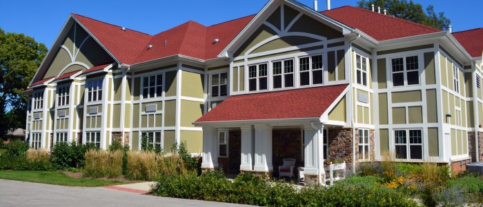 Caledonia Senior Living y Memory Care: Residencia de Ancianos con Cuidado de Memoria en Español