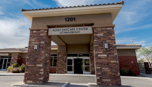 Centro de Cuidado Diurno para Adultos en Henderson – Servicios de Calidad y Bienestar