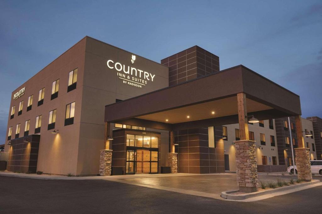 Encanto rural: Country Inn – Hotel boutique con vista a la naturaleza, descanso y comodidad